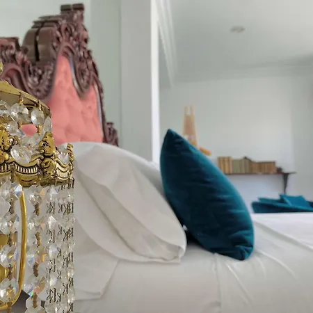 Готель Boutique Cortes De 3*