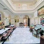 Boutique Cortes De 3*