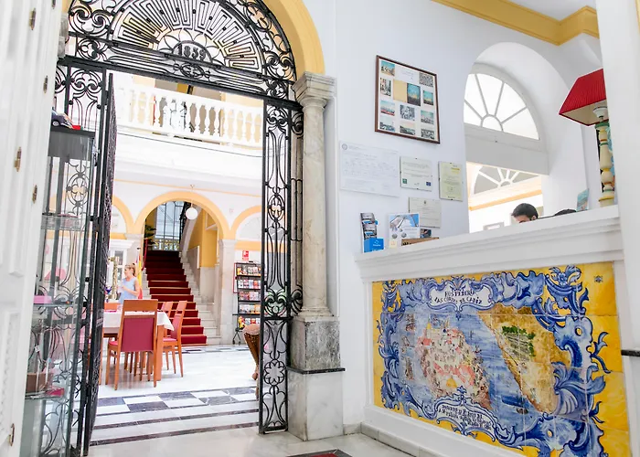 Boutique Cortes De Готель 3*