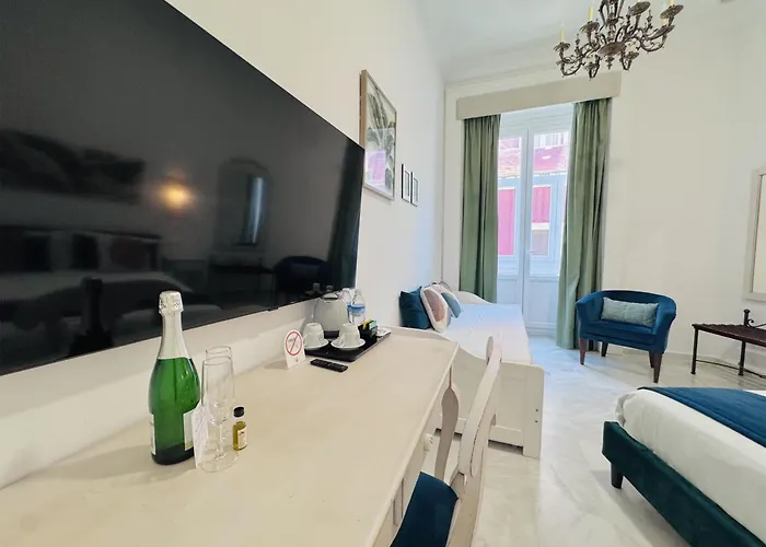 Hotel Boutique Cortes De 3*