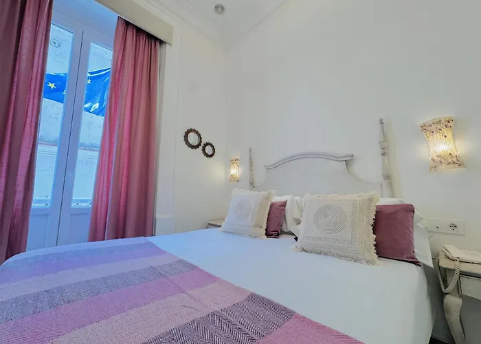 Boutique Cortes De Готель 3*