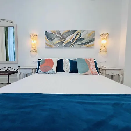מלון Boutique Cortes De 3*